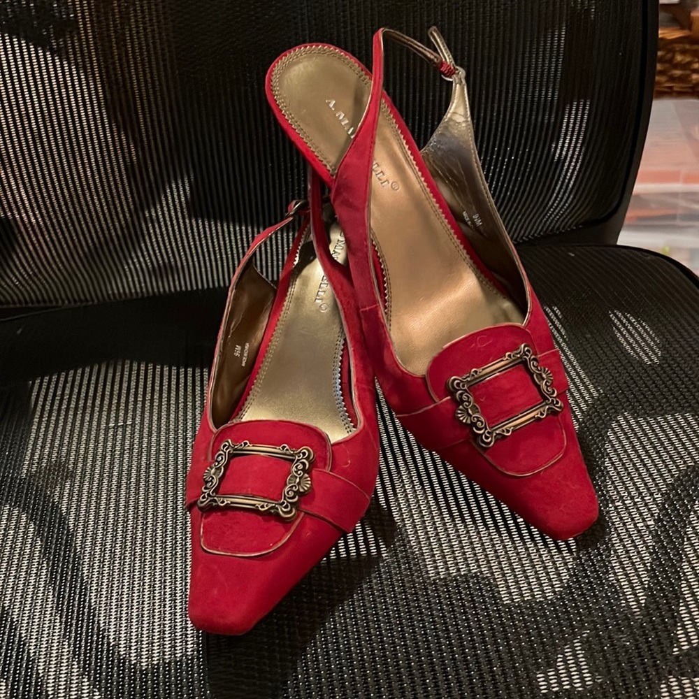 A. Marinelli Sling-back shoe